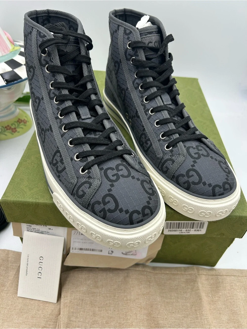 Men's Gucci tennis 1977 high top sneakers size 10.5 fits 11.5 US made in Italy